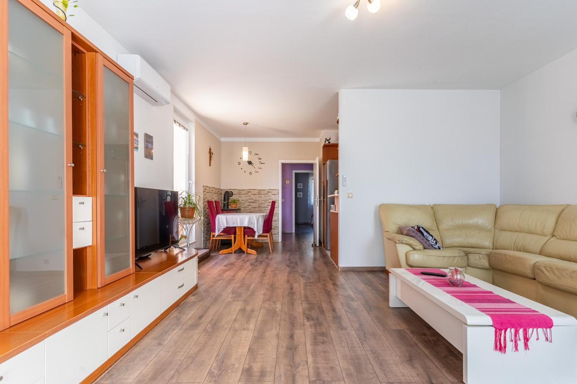 קרס Apartman Laura מראה חיצוני תמונה