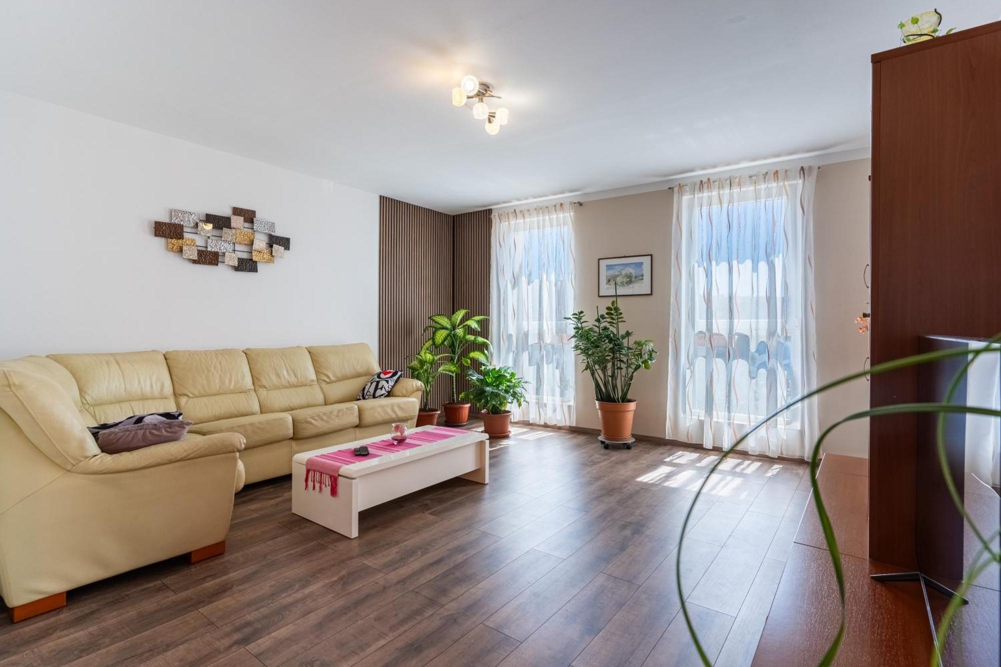 קרס Apartman Laura מראה חיצוני תמונה