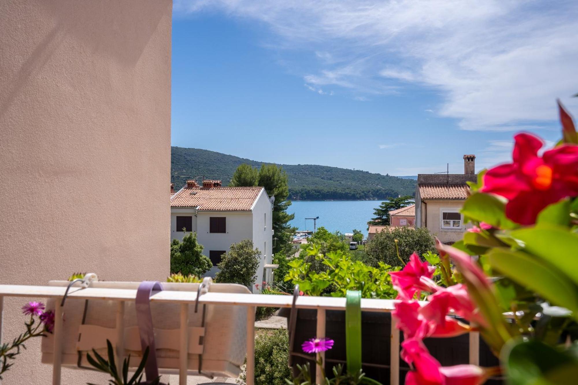 קרס Apartman Laura מראה חיצוני תמונה