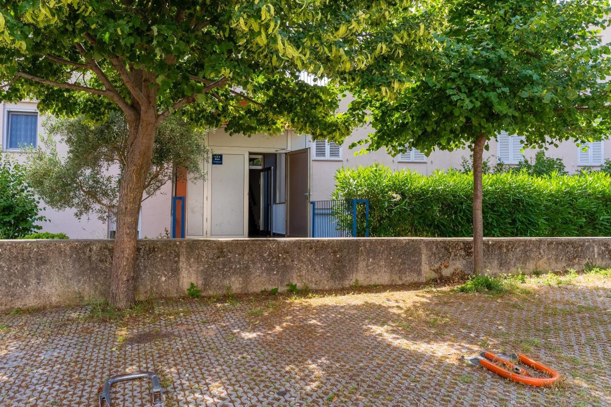 קרס Apartman Laura מראה חיצוני תמונה